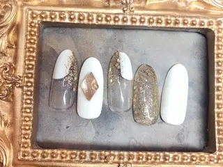 ネイル マジックミラー所属・マジック ミラーのネイルデザイン