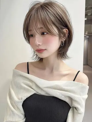 ミディアム 肥後 有紗のヘアスタイル