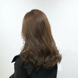 セミロング カラー ヘアアレンジ キヨミ 韓国レイヤーカットのヘアスタイル