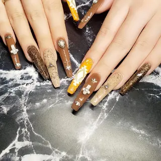 ロング ネイル クロキ 。のネイルデザイン