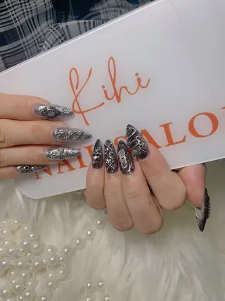 ネイル 💕鈴木ユリ パラジェル/オフ無料のネイルデザイン