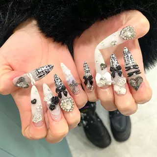 ネイル 🎀FLORANZ 🎀MIKAのネイルデザイン