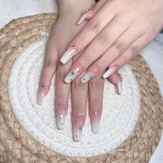 ネイル M🌷nail 長さだし専門店のネイルデザイン