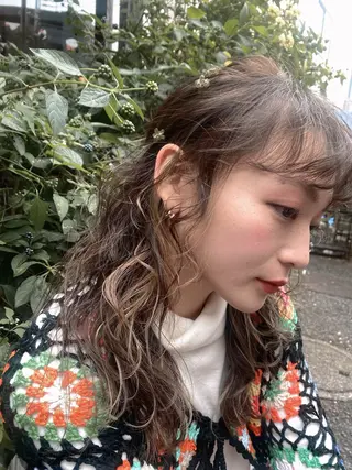 ロング カラー パーマ ヘアアレンジ mina 🐈‍⬛ ラフな似合わせヘアのヘアスタイル