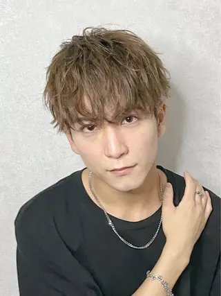 ショート カラー メンズ 岩井 虎大郎のヘアスタイル