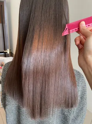 ロング 斉藤 葉月のヘアスタイル