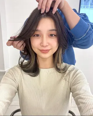 ミディアム カラー 🖤顔まわり 盛れヘア⟡アズサ🖤のヘアスタイル