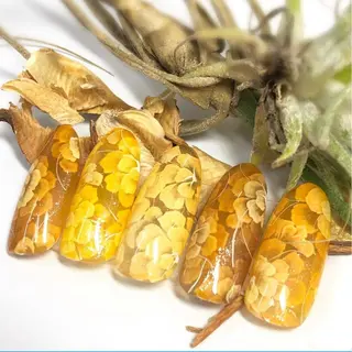 ネイル nail&eyelash Famille池袋東口店所属・Tanaka Nailistのネイルデザイン