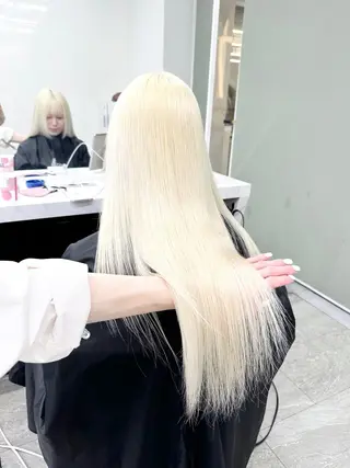 セミロング カラー ❄️💛エクステ ブリーチ❄️yukiのヘアスタイル