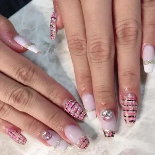 ネイル L'ea  Rose レア・ローズのネイルデザイン