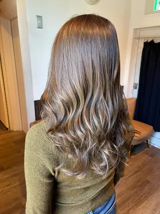 ミディアム カラー 艶髪特化美容師 白岩　悟のその他イメージ