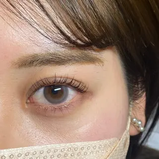 マツエク・マツパ miien(SALONVILLAGE内)所属・MOE /渋谷・明治神宮前のマツエク・マツパデザイン