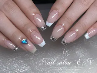 ネイル E.N🦋 長さ出し/持ち込みのネイルデザイン