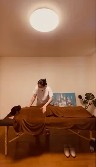 白丸整体マッサージ所属・白丸 花子のエステ・リラクイメージ