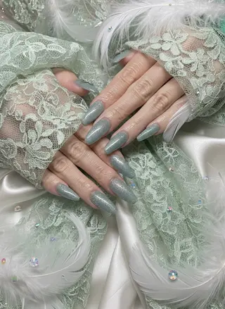 ネイル 24時間営業 UNABOMBAのネイルデザイン