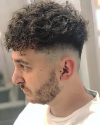 ショート パーマ lafith hair dope所属・[外国人風カラー] 店長 田中健太のヘアスタイル