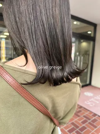 ミディアム ミディアム/レイヤー ハイライト/aikaのヘアスタイル