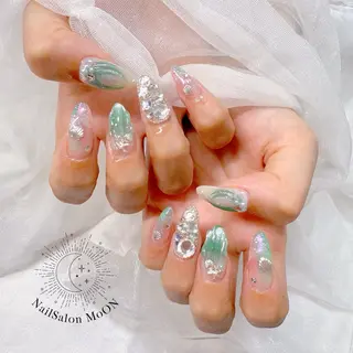 ネイル MoON...❤︎ MeGuのネイルデザイン