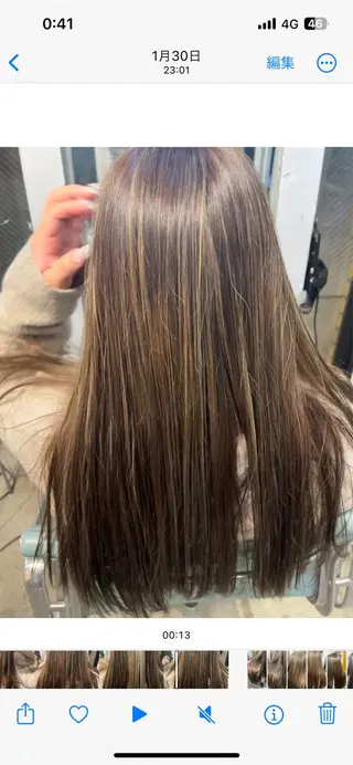 ロング カラー 泉澤 風花のヘアスタイル