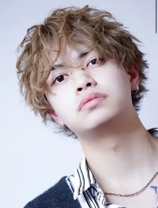 ミディアム パーマ メンズ ACES所属・メンズカット職人/ モテ髪/たくみのヘアスタイル