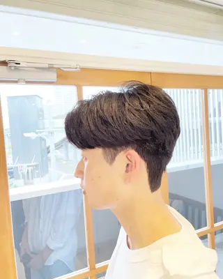 ショート パーマ メンズ 小林 崇雅　ダウンパーマのヘアスタイル