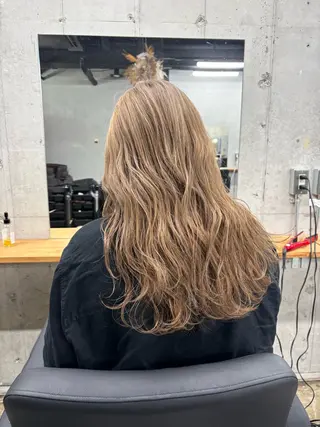 セミロング カラー mono / Manatoのヘアスタイル