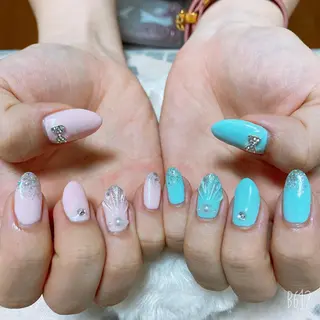 ネイル The Best Beauty受付担当のヘアスタイル