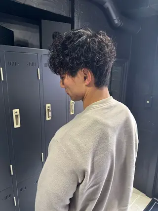 ショート パーマ メンズ メンズ専門 美容師✨ アメ村 堀江颯瑛のヘアスタイル