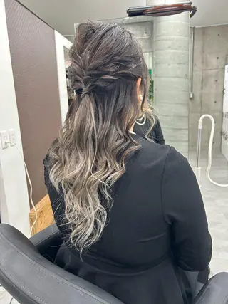 セミロング ヘアアレンジ ✨ブリーチ特化✨ 💚Acchon💚のヘアスタイル