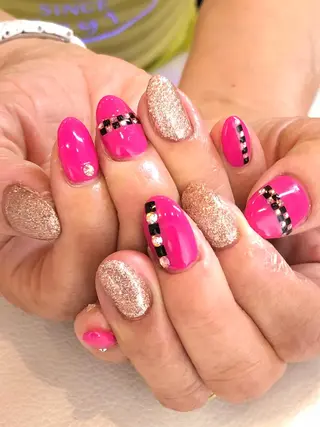 ネイル 【デザイナー】田中 美生のヘアスタイル