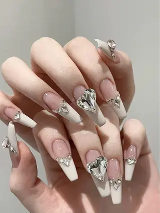ネイル L.Nail所属・L.nail 【エル.ネイル】のネイルデザイン
