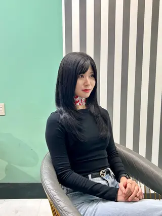 ロング 新宿プルエクステ 【tsubura】のヘアスタイル