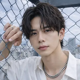 メンズ 表参道フェザーパーマ ニュアンスパーマのヘアスタイル