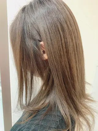 ミディアム カラー 白髪ぼかしハイライト 柳川拓哉のヘアスタイル