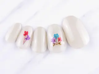 ネイル ネイリスト シンのネイルデザイン