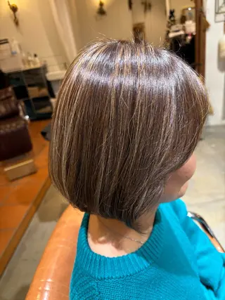 ショート カラー トリコヘアサロン 新井千智のヘアスタイル