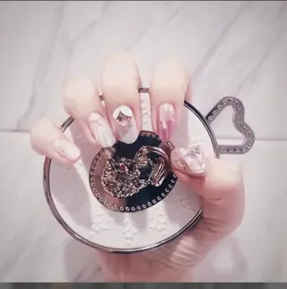 ネイル エ リのネイルデザイン