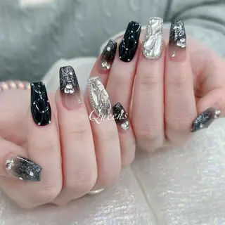 ネイル Queens 榊 まおのネイルデザイン