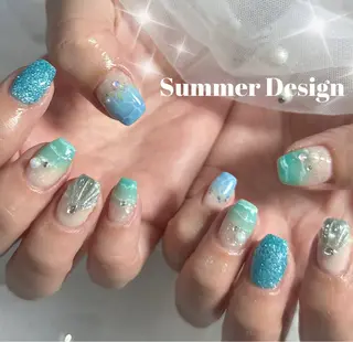 ネイル LAVISH nanamiのネイルデザイン