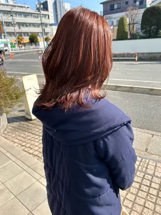 ミディアム あべ しおりのヘアスタイル