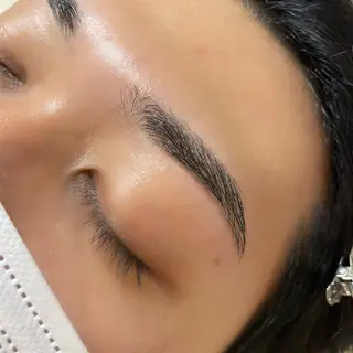 アイブロウ salut ayakaのマツエク・マツパデザイン