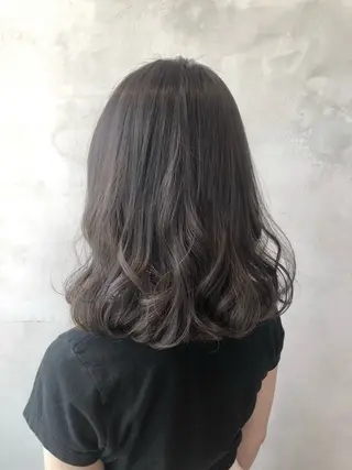 セミロング カラー un. Misakiのヘアスタイル