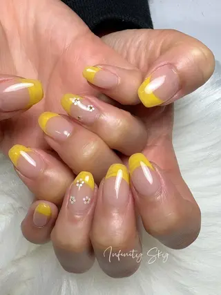 ネイル infinity skyのネイルデザイン