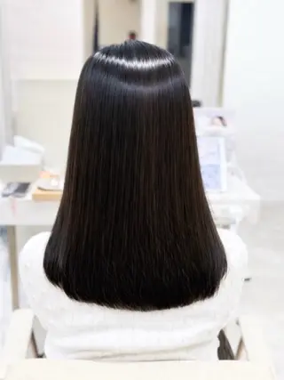 ミディアム うる艶縮毛矯正/ 小林杏夏のヘアスタイル