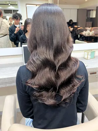 ロング パーマ 波巻きウェーブ 韓国風パーマ 纐纈のヘアスタイル