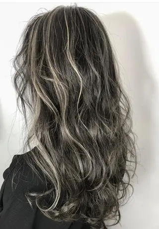 ロング カラー 🎊ルービック 京橋店💛のヘアスタイル