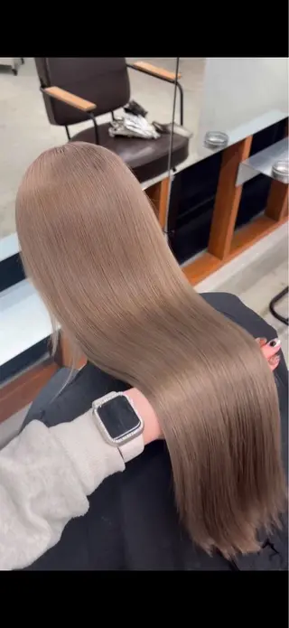 カラー 北川 茉奈のヘアスタイル