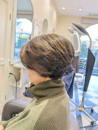 ショート Salon de with根本博史のヘアスタイル