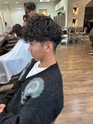 ショート パーマ メンズ 小川 音哉「fluer」のヘアスタイル