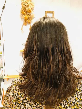 ミディアム パーマ 本多 美羽のヘアスタイル